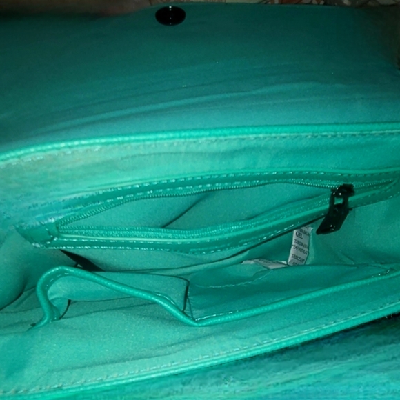 New! Badgley Mischka Crossbody Handbag with Top Strap - Picture 2 of 3